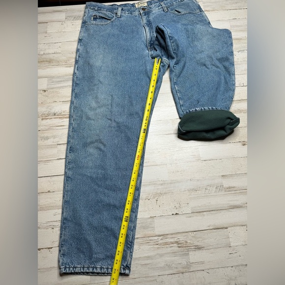 L.L. Bean Jeans Mens 40x30 Blue Classic Fit Fleece Lined Heavy Denim - Picture 5 of 10